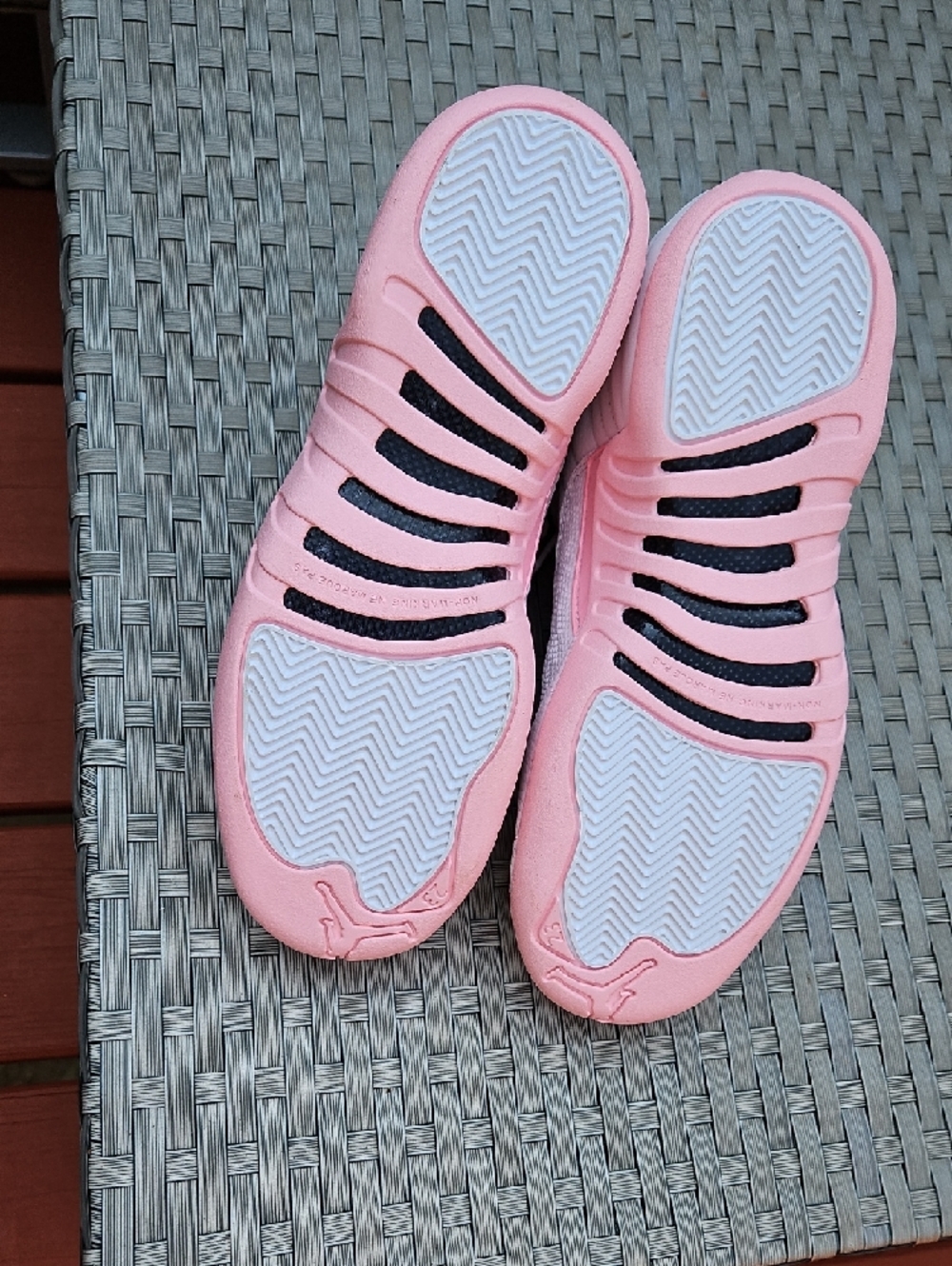 NEW Jordan Girls Pink and White Retro Basketball Sneakers SIZE 7Y - Picture 10 of 16